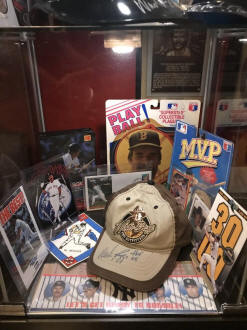 Wade boggs collectibles 